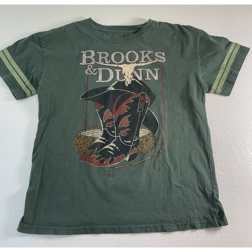 Vintage Style BROOKS & DUNN Concert Graphic T Shirt Cowboy Western Sz Medium
